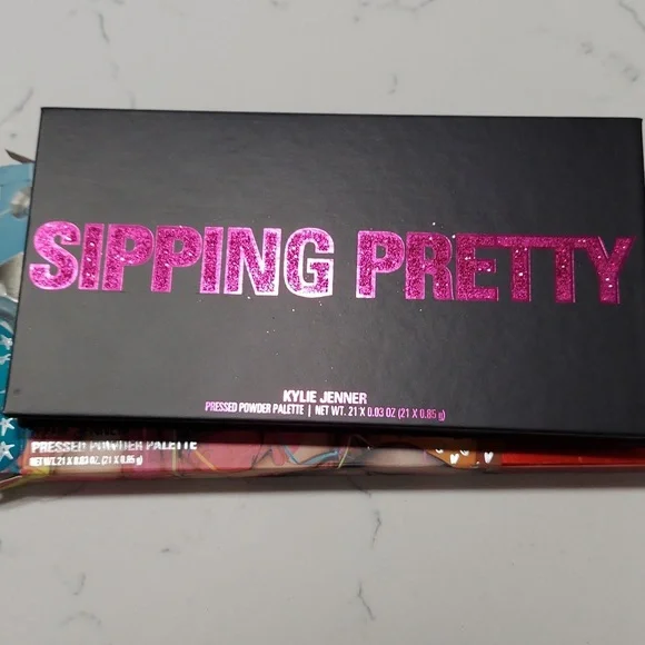 NIB Kylie Jenner Eyeshadow Palette - Picture 4 of 6
